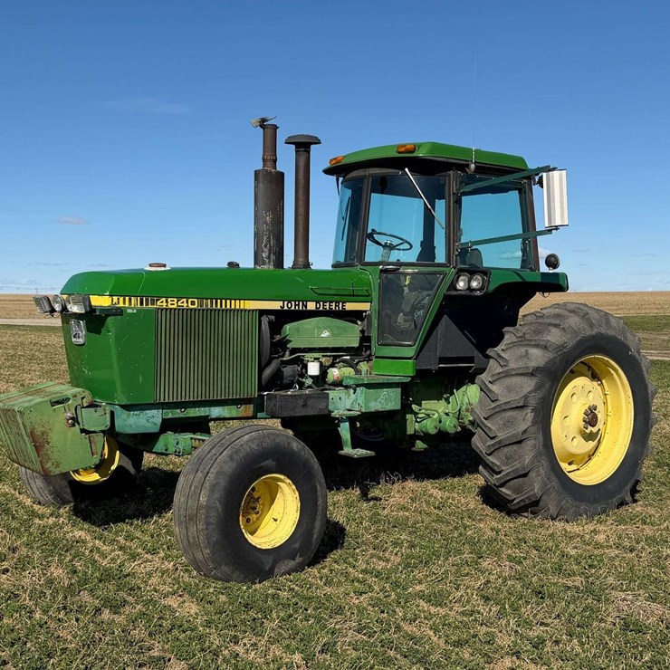 1984 JOHN DEERE 4840