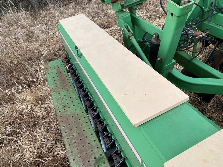 great-plains-solid-stand-30-image-31