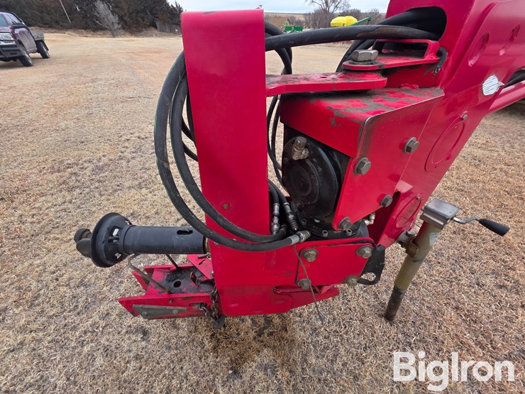 2012-hesston-1375-image-9