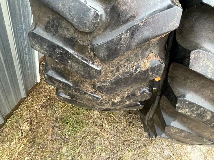 #3594-•-(2)-firestone-tractor-tires-image-10