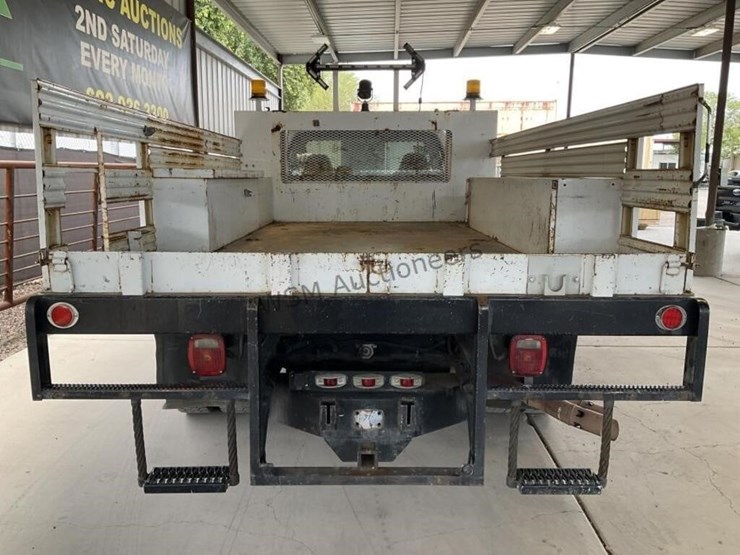 2010-ford-f550-image-6