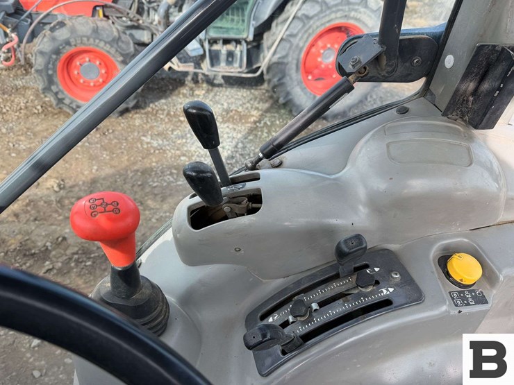 2014-kubota-m8540hd-image-29