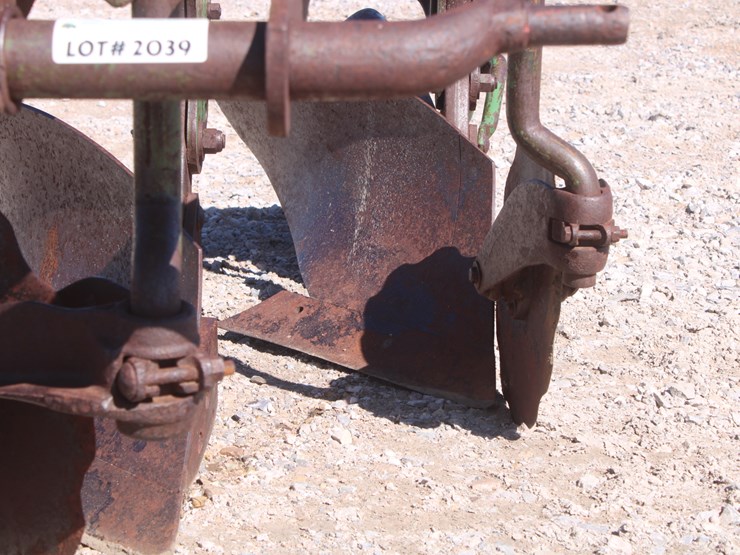 #2039-•-john-deere-3-bottom-plow-image-8