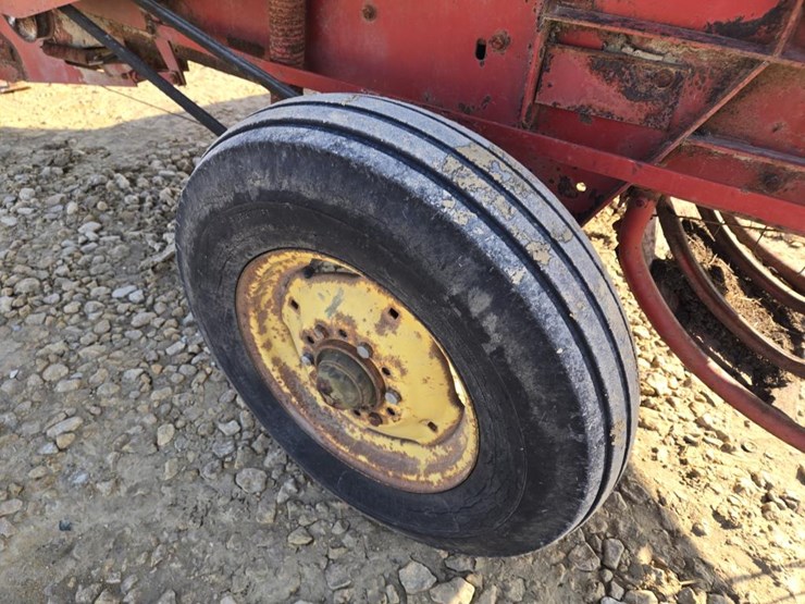 new-holland-269-image-6