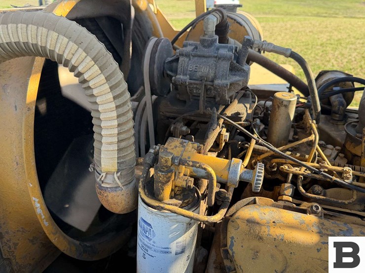 1979-caterpillar-v180b-image-22