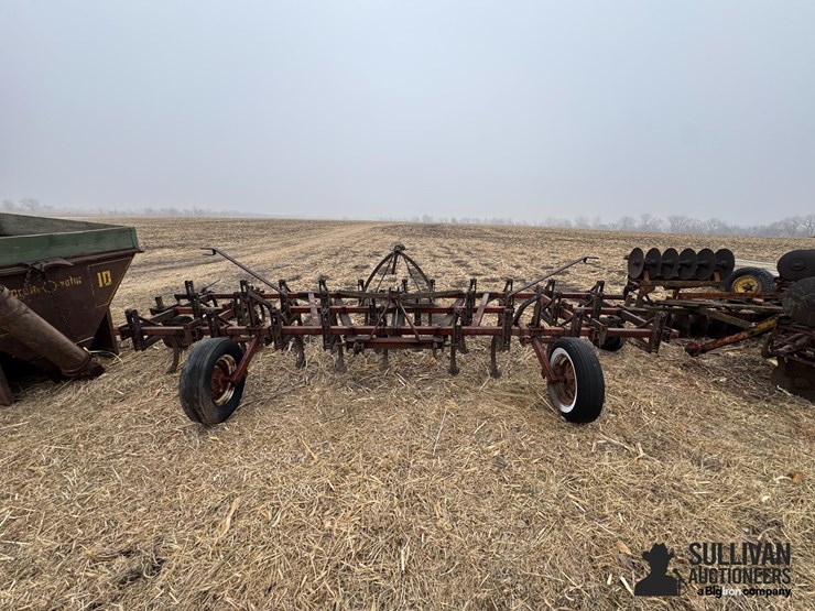 brady-11-18'-3-pt-cultivator-image-2