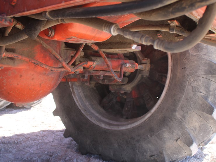 #1015-•-case-4490-tractor-image-47