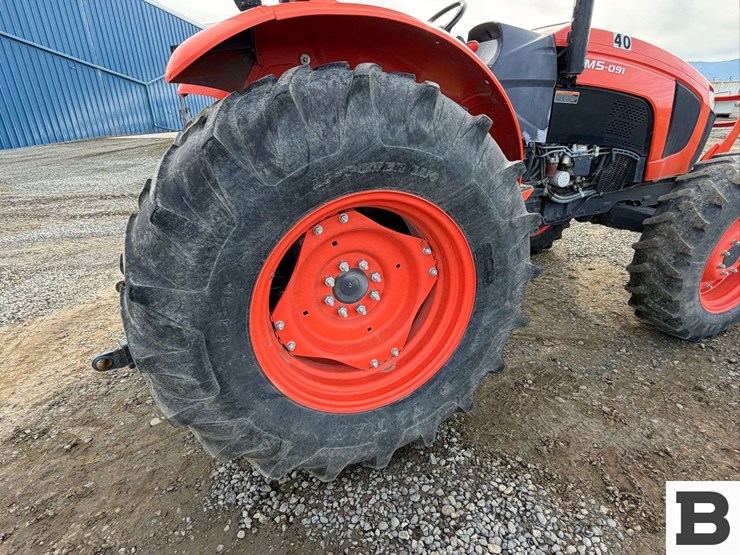 2016-kubota-m5-091-image-25