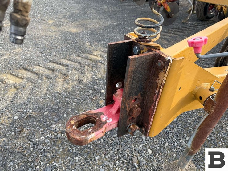 1995-haybuster-3200-image-12