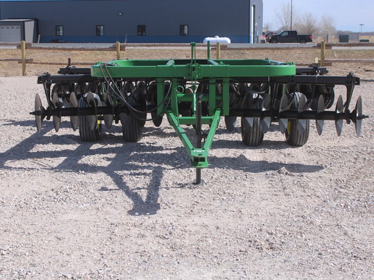 #1034-•-john-deere-t0310-12ft-disc-image-8