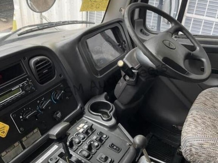 2012-tymco-600-image-28