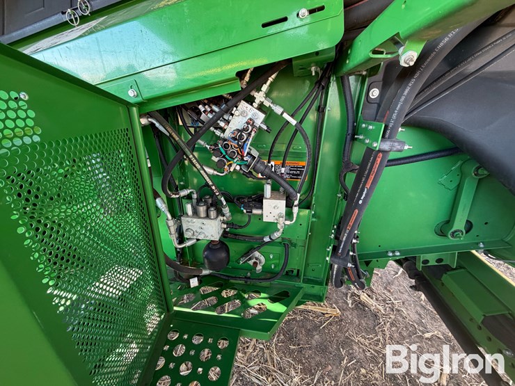 2021-john-deere-s770-image-13