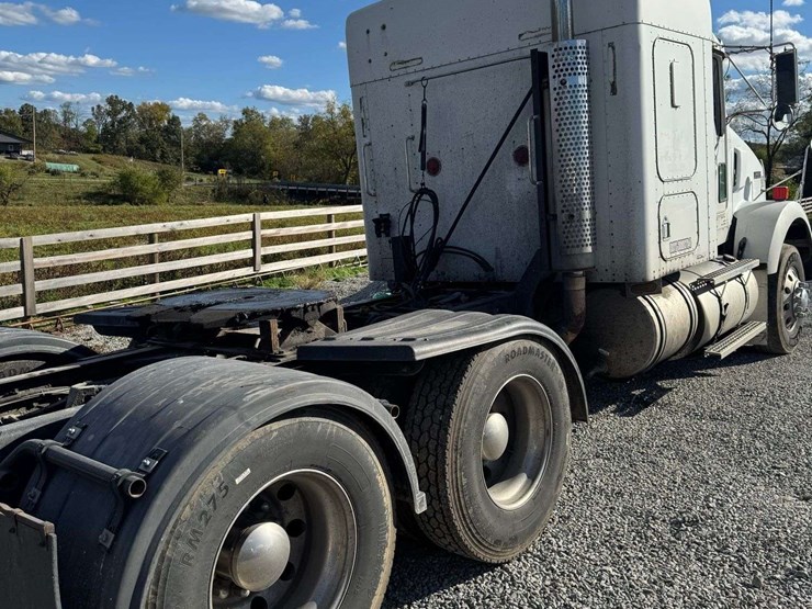 2000-kenworth-t800-image-36