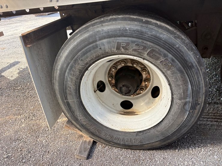 2002-utility-van-image-8