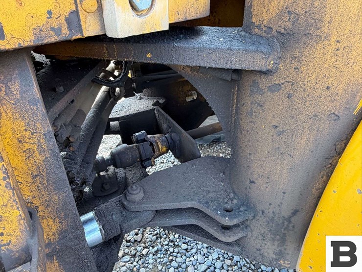 john-deere-544-image-32