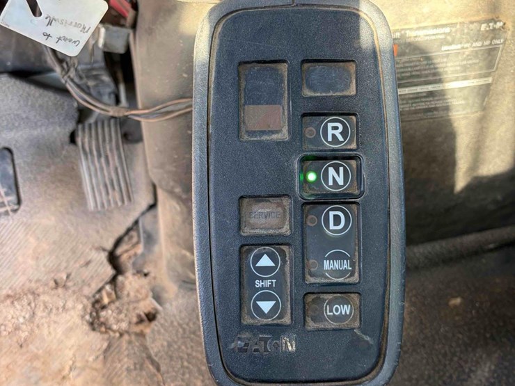 2012-international-durastar-single-axle-contractors-dump-image-13