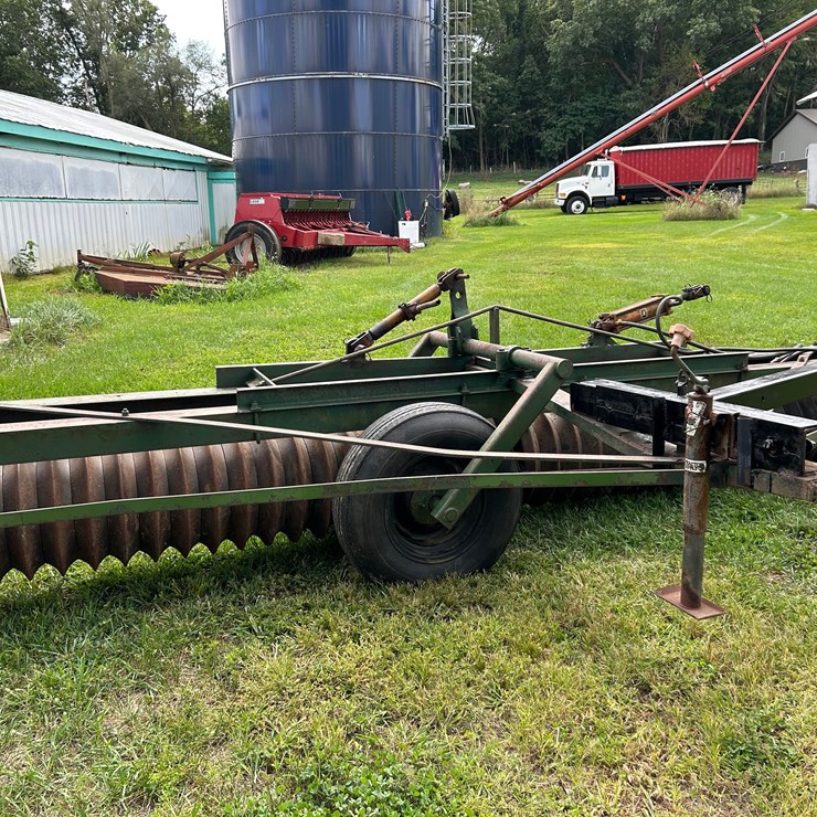 Brillion 16’ solid packer