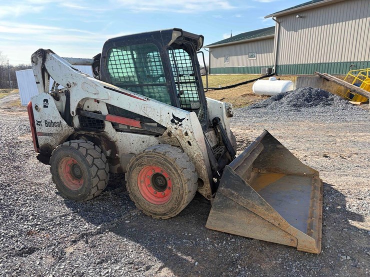 2011-bobcat-s770-image-3