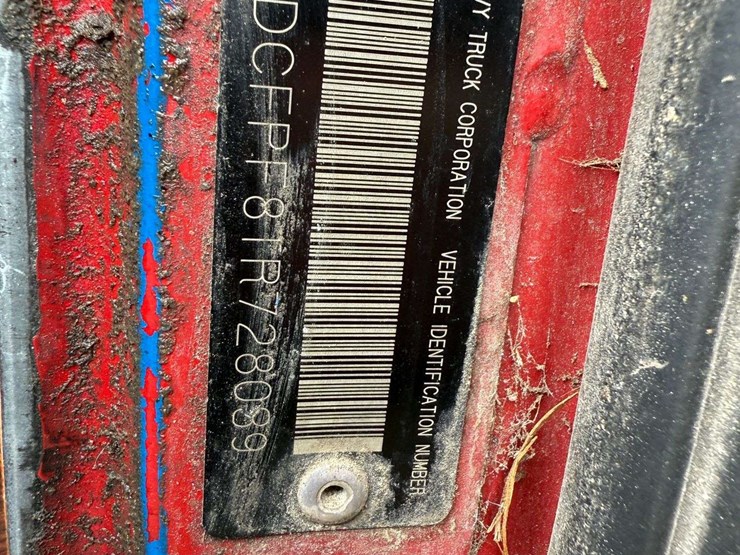 1996-volvo-wx-feed-truck---albany,-or-image-84