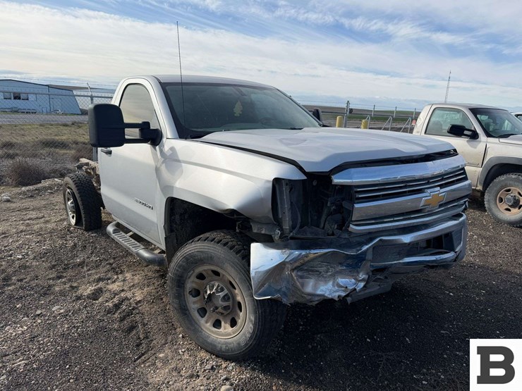 2018-chevrolet-silverado-3500-image-4