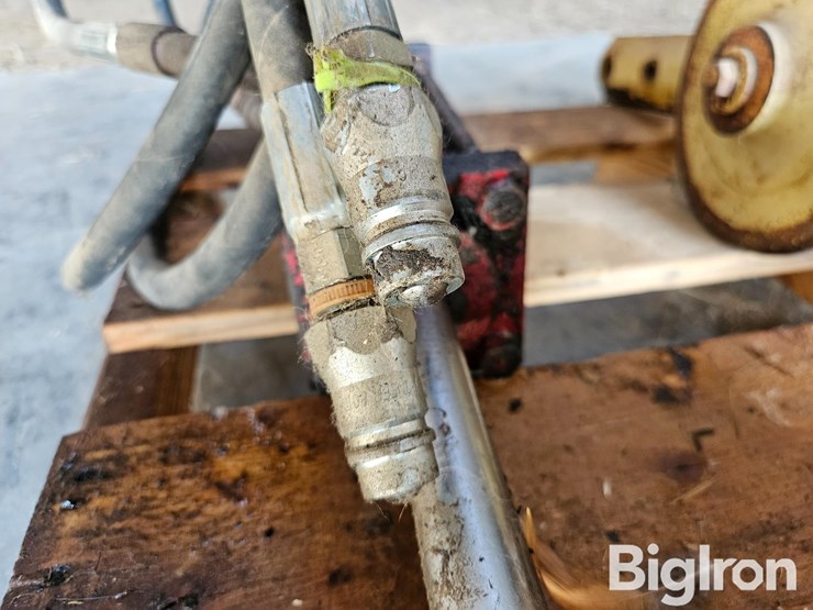 new-holland-456-image-11