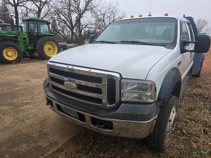 2006-ford-f550-image-7