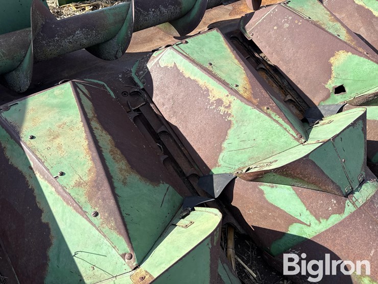 john-deere-444-image-13