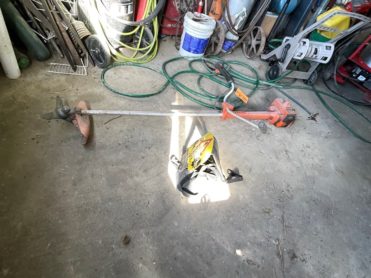 #7202-•-husqvarna-weed-trimmer-image-4