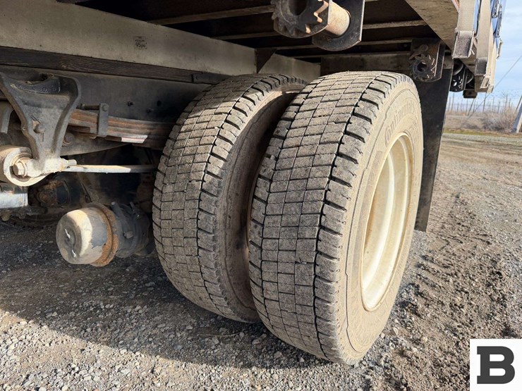 2015-international-durastar-4300-image-15