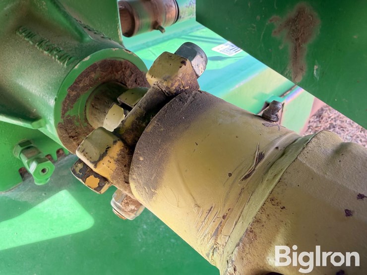 2013-john-deere-520-image-14