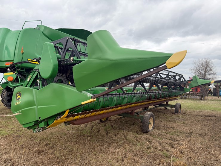 2013-john-deere-630f-image-3