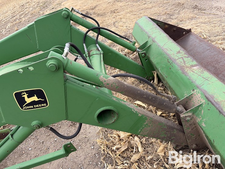 john-deere-148-image-18