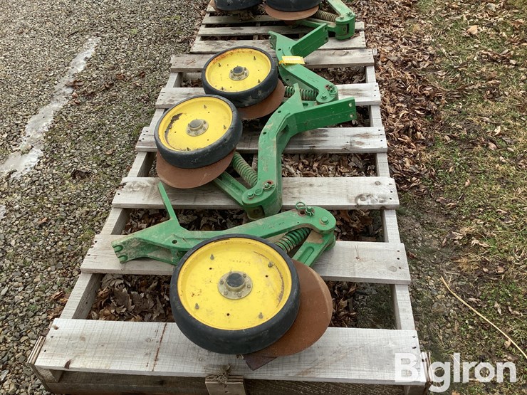 john-deere-1775-image-8