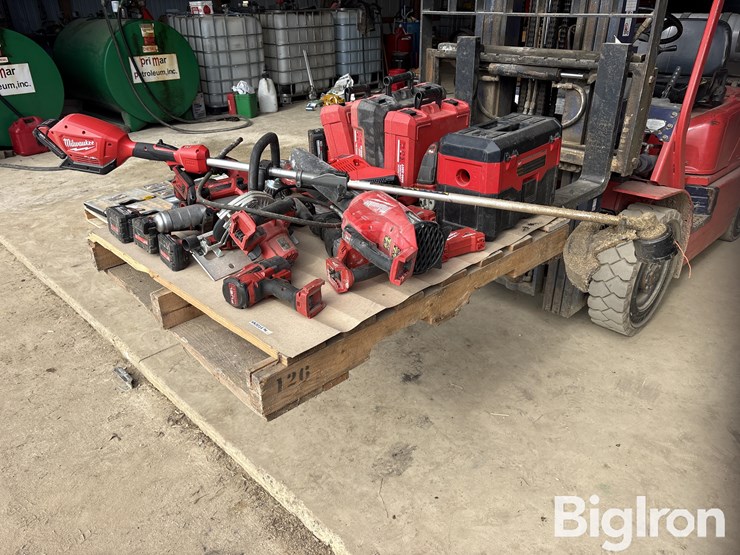 skid-of-milwaukee-power-tools-image-1
