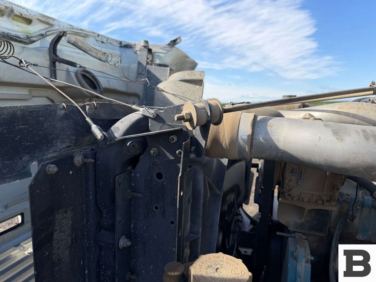 1998-international-4900-image-38