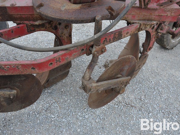 international-550-image-17