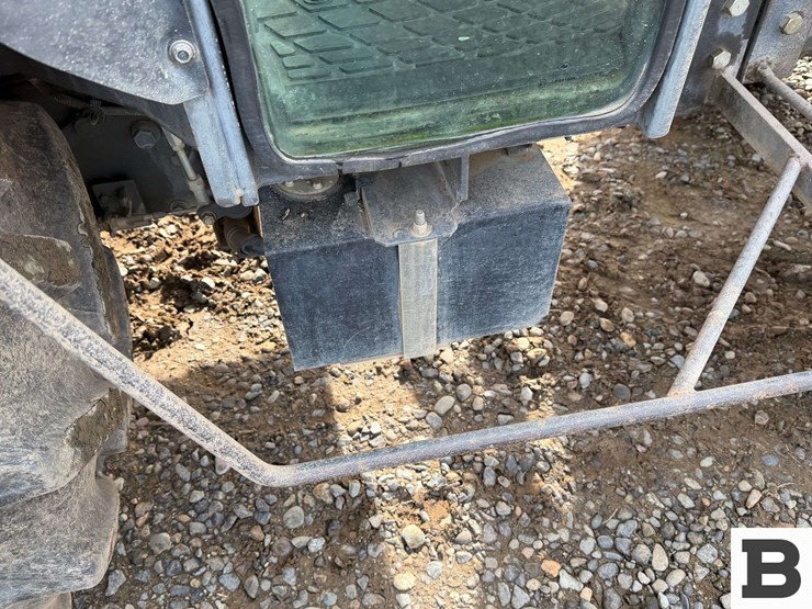 2014-kubota-m8540hd-image-21