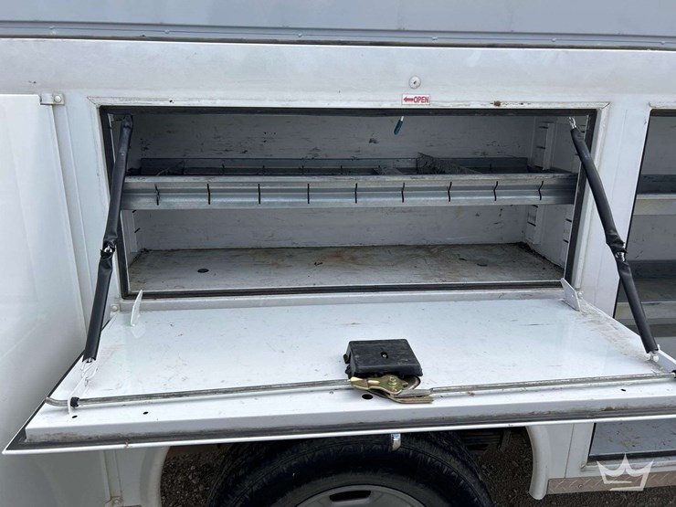 2021-chevrolet-silverado-2500-image-26