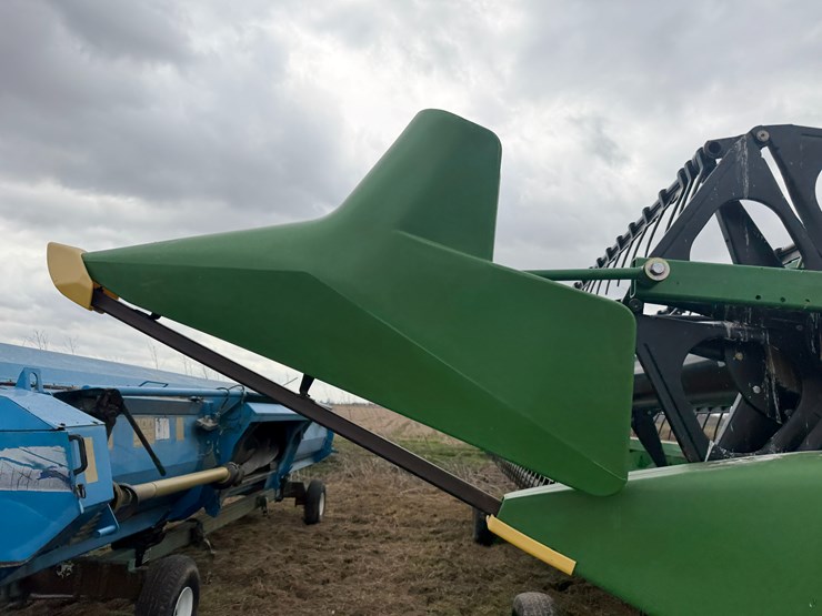 2013-john-deere-630f-image-22