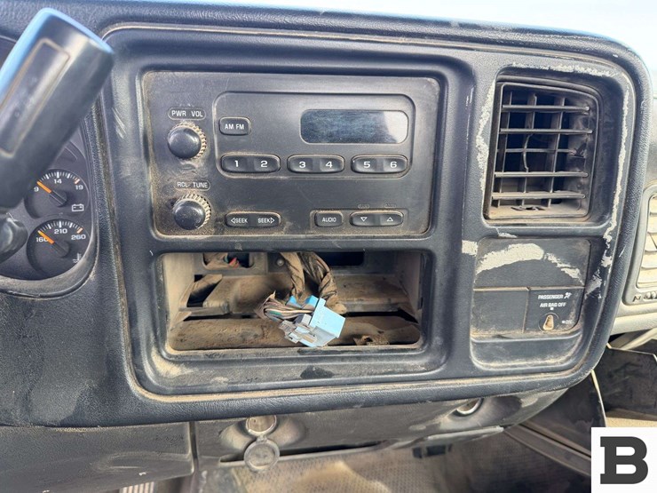 2005-chevrolet-silverado-3500-image-28