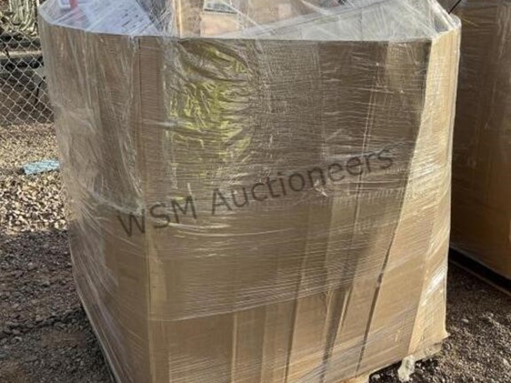 large-box-of-household-maintenance-items-image-4