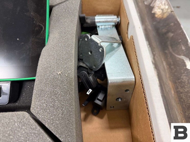 2008-john-deere-1700-image-41