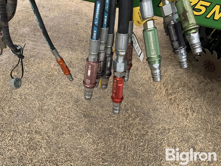 2023-john-deere-1775nt-image-10