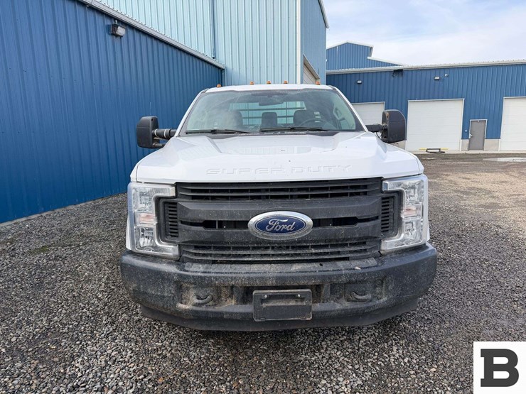 2019-ford-f350-image-11