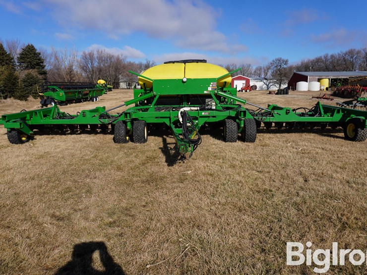 2004-john-deere-1690-ccs-image-2