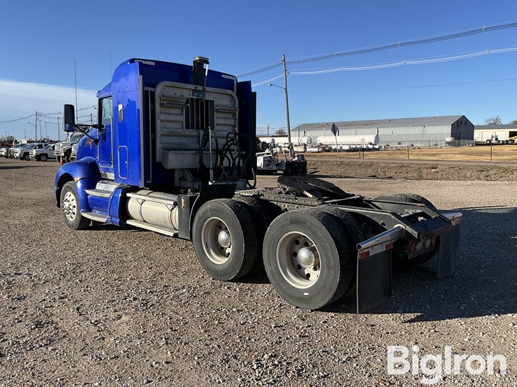 2011-kenworth-t660-image-7