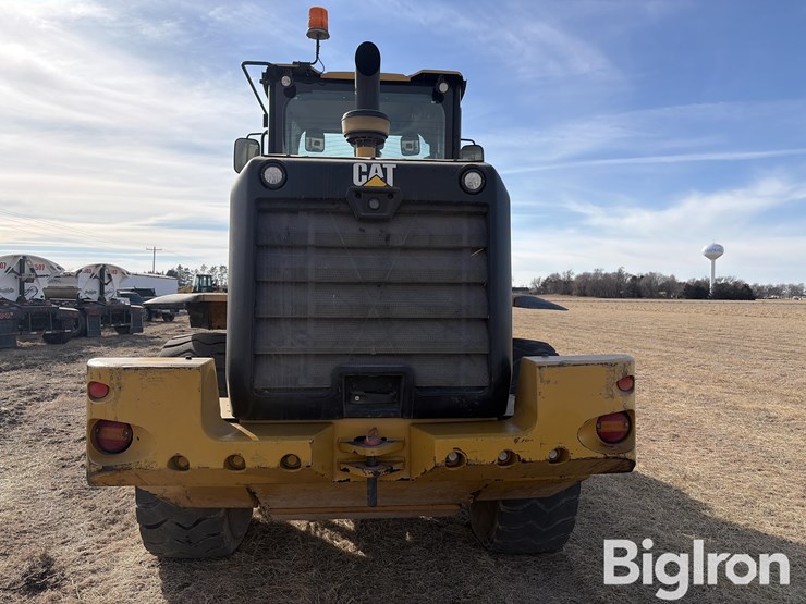 2015-caterpillar-938k-image-6