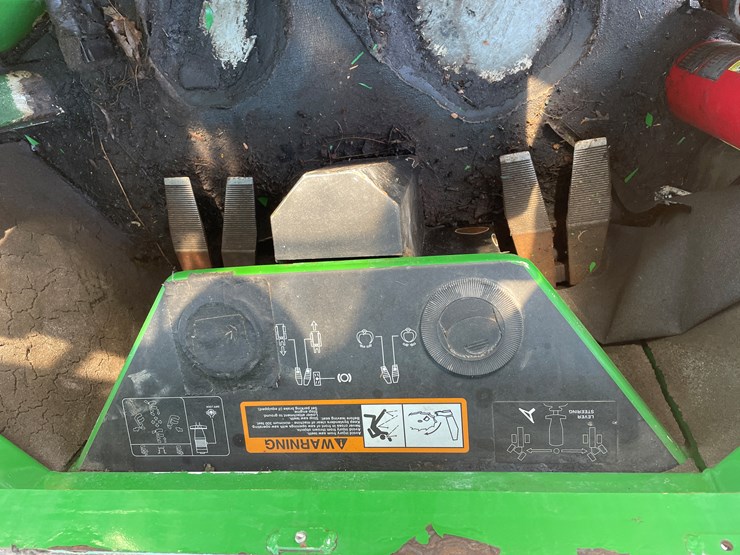 2005-deere-643j-image-48