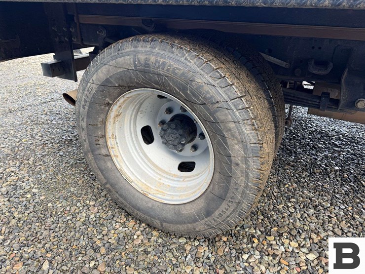 2019-ford-f350-image-15