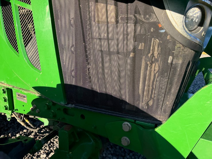 2017-john-deere-6120m-image-41